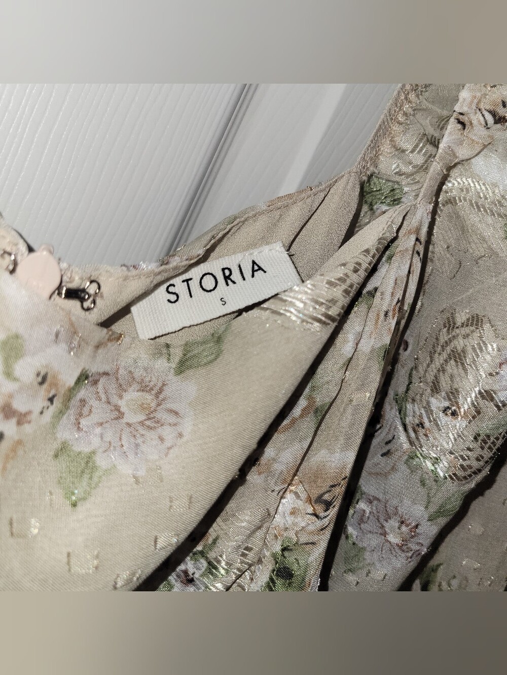 Storia Mona Bump Friendly Maxi Dress - Picture 10 of 11